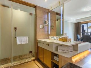 James Joyce Coffetel· Changde Liuyehu - 8