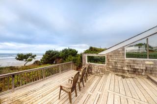 Oceanfront Home with Private Hot Tub Ocean Views Fireplace & Beach Access Path - 1