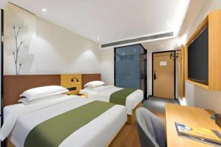 GreenTree Inn Express Datong High-Speed Railway Station Old City Wall - 7