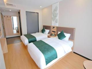 GreenTree Inn Express Zhangjiagang Hexing Town Shazhou Professional Institue of Technology - 6