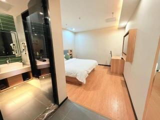 GreenTree Inn Express Zhangjiagang Hexing Town Shazhou Professional Institue of Technology - 1