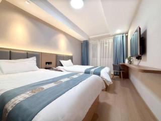 Shell Hotel Huaibei Jinying Plaza Long Distance Bus Station - 2