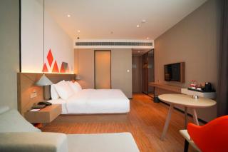Borrman Hotel Zhonghsan Guzheng Huayi Plaza Light Rail Station - 6
