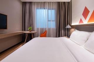Borrman Hotel Zhonghsan Guzheng Huayi Plaza Light Rail Station - 4