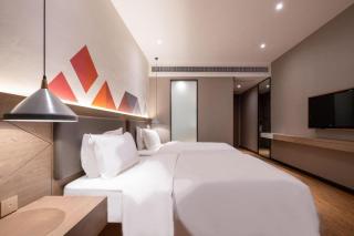 Borrman Hotel Zhonghsan Guzheng Huayi Plaza Light Rail Station - 2