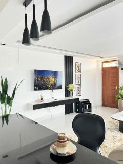 Kilimanjaro Opal 4BR with Lakeview and Balcony - 3