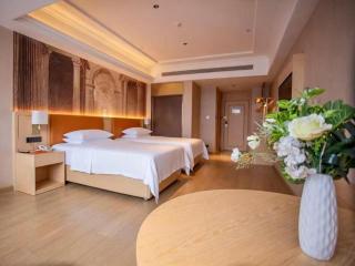Vienna Hotel Guangdong Zhaoqing Sihui Center Jade Expo Market - 9