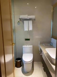 Vienna Hotel Chengdu Chadianzi Toursim Center - 4