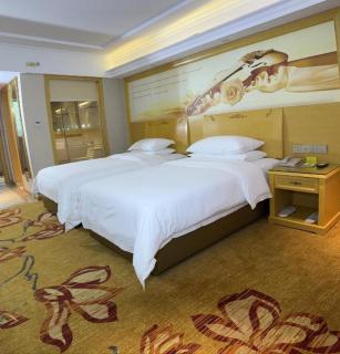 Vienna Hotel Guangxi Hezhou Guposhan Suifeng - 4