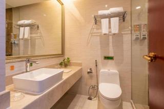 Vienna Hotel Guangdong Zhongshan Ancient Town Lighting Expo Center - 7