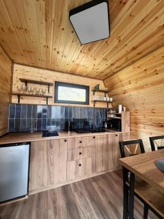 UP Holiday Home - 6