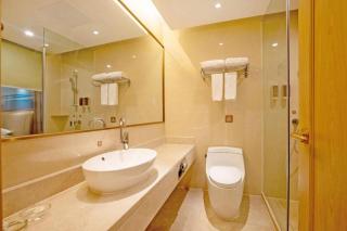 Vienna Hotel Zhuhai Huafashangdu Nanping Science Industrial Park - 2
