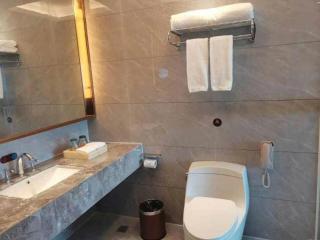 Venus Royal Hotel Guangxi Wuzhou Sanqicheng Meiguihu Park - 2