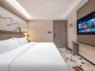 GreenTree Eastern Chongqing Yangjiaping Pedestrian Street Mixc Hotel - 8