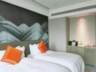 Yinhu Junyi Hotel（Wildlife Park） - 2