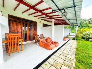 New Dawn View Home Stay - 8
