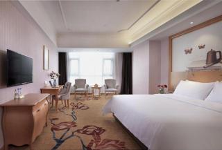 Vienna Hotel Guangdong Xinyi Jiaoyucheng River View - 1