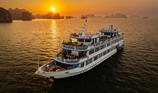 Swan Bai Tu Long - Ha Long Bay Cruise - 0