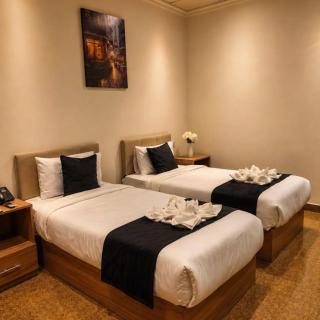 Perlina Waziran Hotel - 8