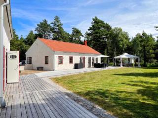 4 star holiday home in Katthammarsvik - 6