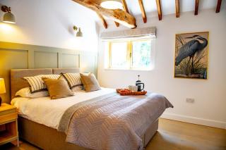 New Luxury barn with pool table nr southwold -  - 3