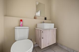 Richman's Comfort Space - 3