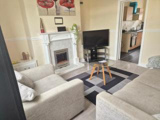 Pets - Parking - Patio - WiFi - Sleeps 4 - 6