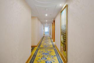 Out Sky Hotel - 2
