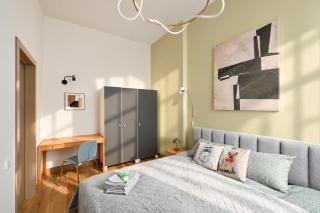Premium 1BR Historic Building 5 min Old Town - 9