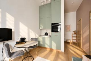 Premium 1BR Historic Building 5 min Old Town - 8