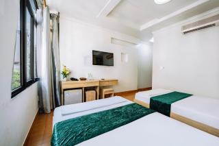 Wayfarers Hostel - 8