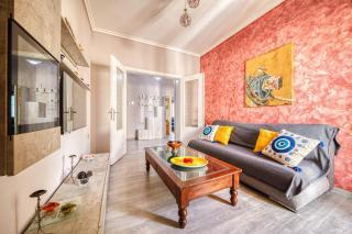 Urban Cozy Apartment Piraeus - 9