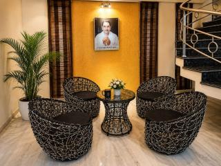 Urbana Luxury AC Duplex Bungalow with Pergola Terrace - 9