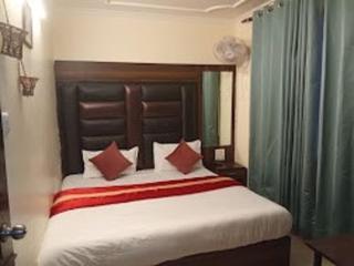 Hotel Laxmi Palace - 0