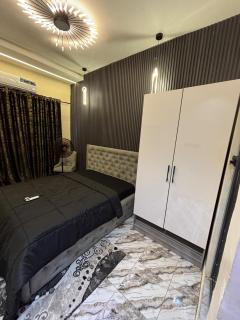 Luxury fully furnished one bedroom flat - 2
