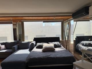 Rooftop with Panoramic View in Prime Amman Location - 8