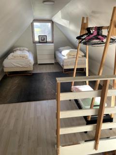 Well-appointed guest house with kitchen - 1