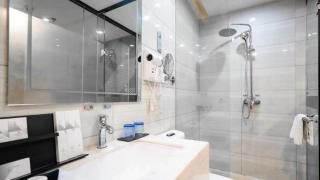 Borrman Hotel Wuxi Hubin Business Street - 2