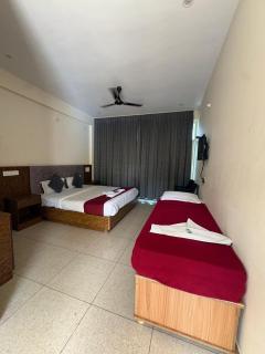 Surabhi Comforts Inn - 7