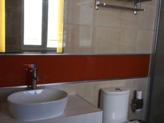 IU Hotel Wujiang Huadong Business City Tongli - 5