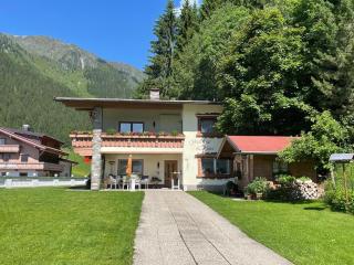 Gästehaus Lukasser - 4