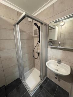 1 Schlafzimmer Apartment - 1