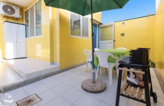 Charming apartment in Torre Pali with large terrace - 1