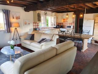 Maison accueillante à Salbris avec jardin clos et terrasse. - 9