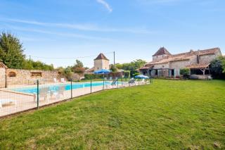 Maison spacieuse à Thenac avec piscine privée - 2