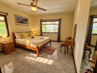 Charming house with sea view in Souvenir - 200 m² - Terrace - 9