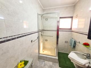Charming house with sea view in Souvenir - 200 m² - Terrace - 4