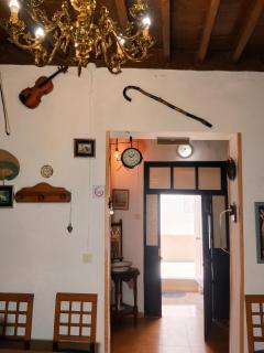Charming House in Íllar with Mountain View and Balcony - Illar - 2