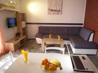 Apartments Komaic - Molunat - 5