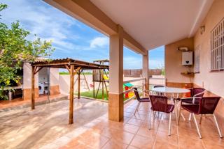 Family Villa in Benifayó with Year-Round Private Pool - 3